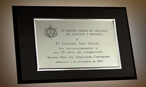 Placa reconocimiento 25 años de esperiencia abogado albacete